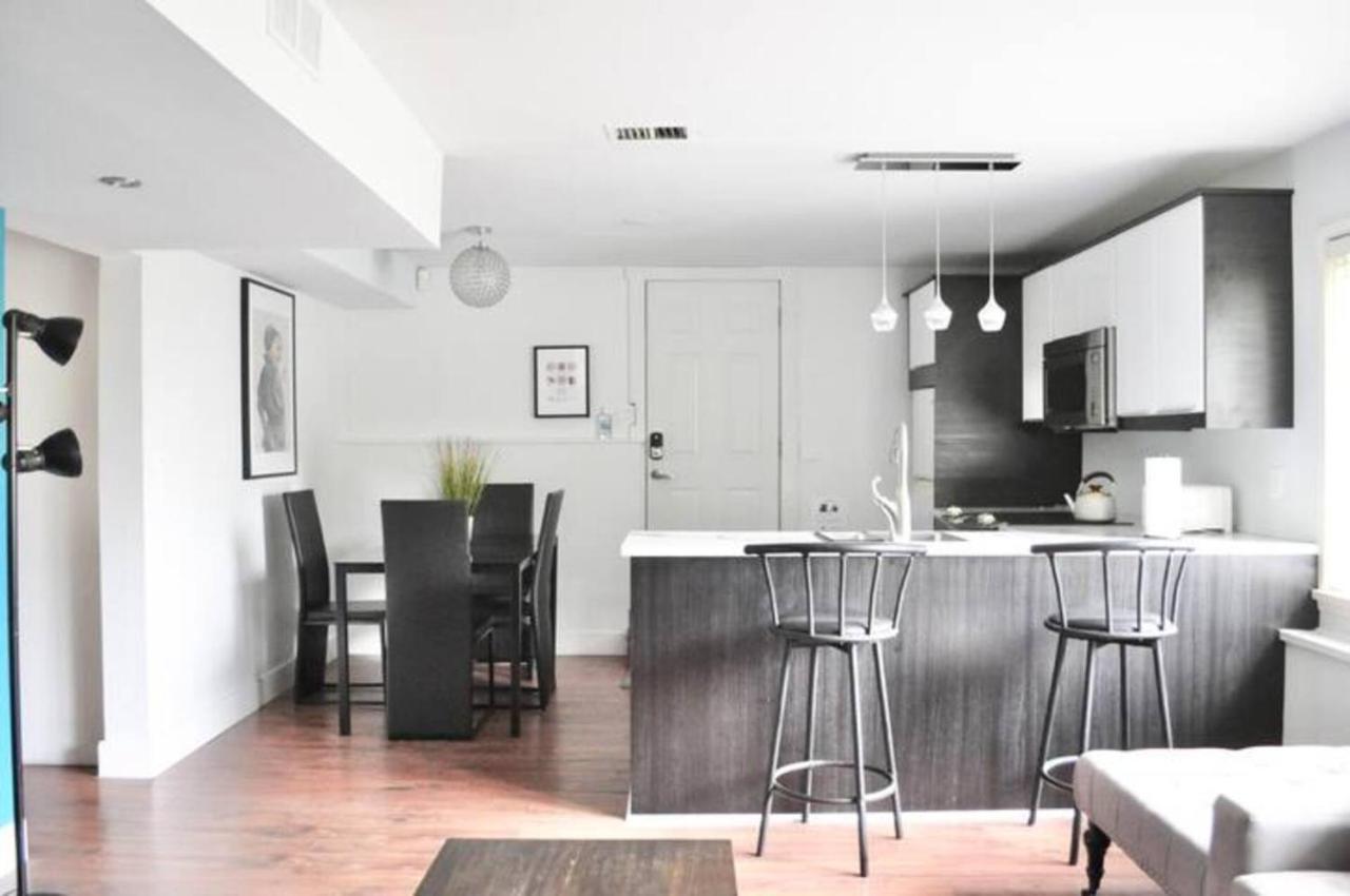 Cozy 1 Bd Suite Centrally Located North Vancouver Buitenkant foto