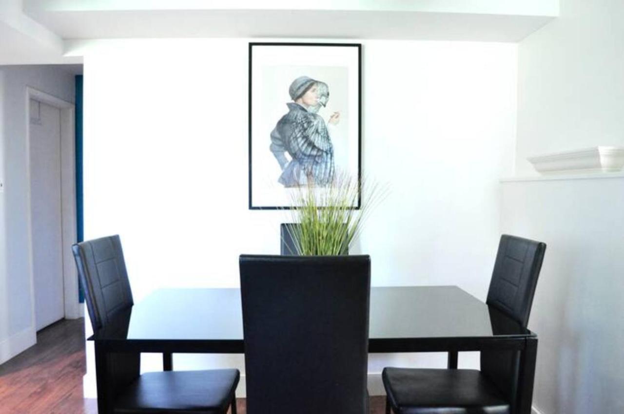 Cozy 1 Bd Suite Centrally Located North Vancouver Buitenkant foto