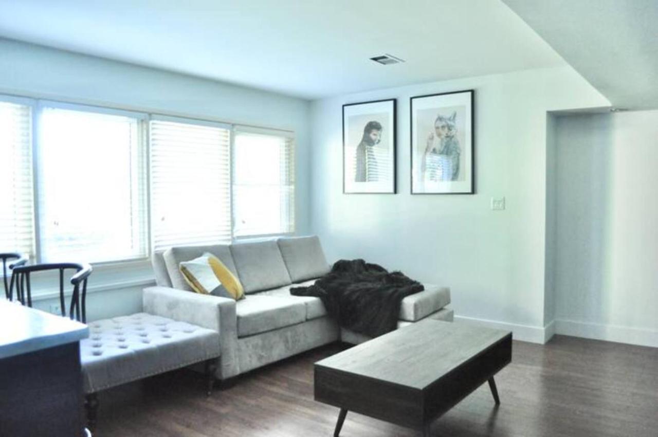Cozy 1 Bd Suite Centrally Located North Vancouver Buitenkant foto